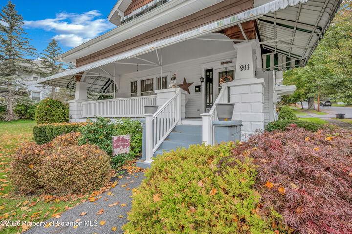 Property Photo: 911 Poplar Street PA 18411