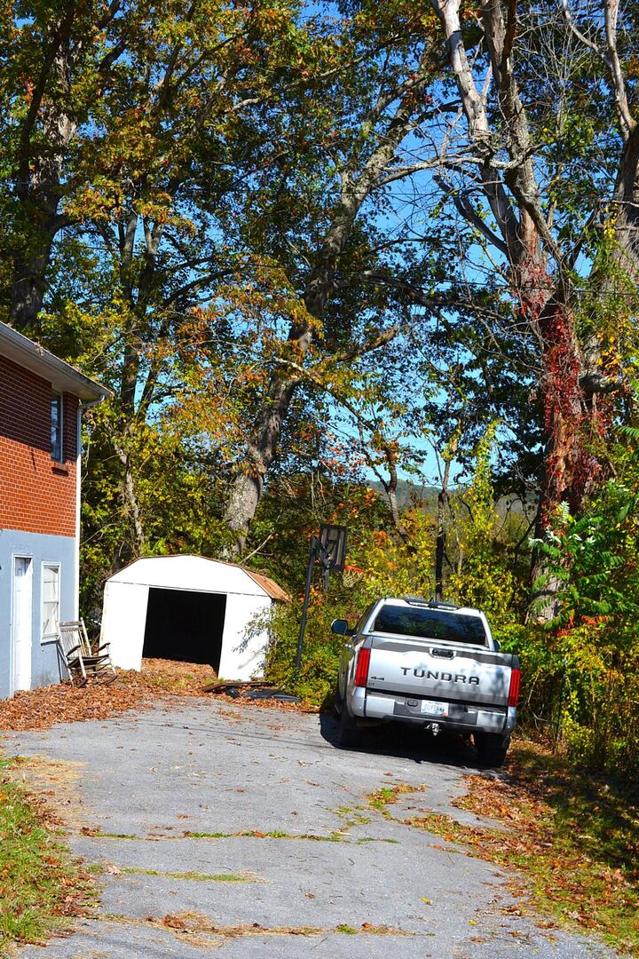 Property Photo:  346 Walker St  WV 24970 
