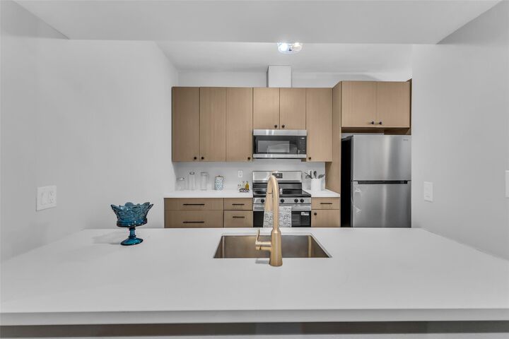 Property Photo:  8100 Cambridge Street 125  TX 77054 