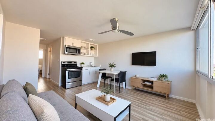 Property Photo:  2211 Ala Wai Boulevard 2006  HI 96815 
