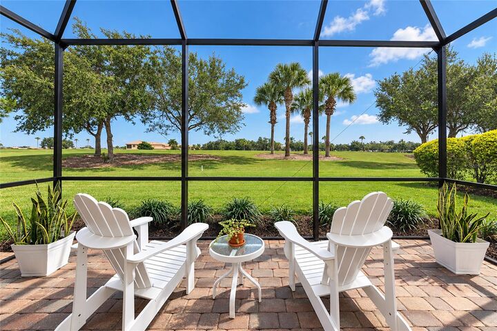 Property Photo: 7027 Quiet Creek Drive FL 34212
