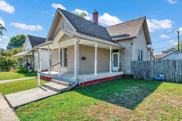 Property Photo:  634 Hutchins Avenue  IN 47201 