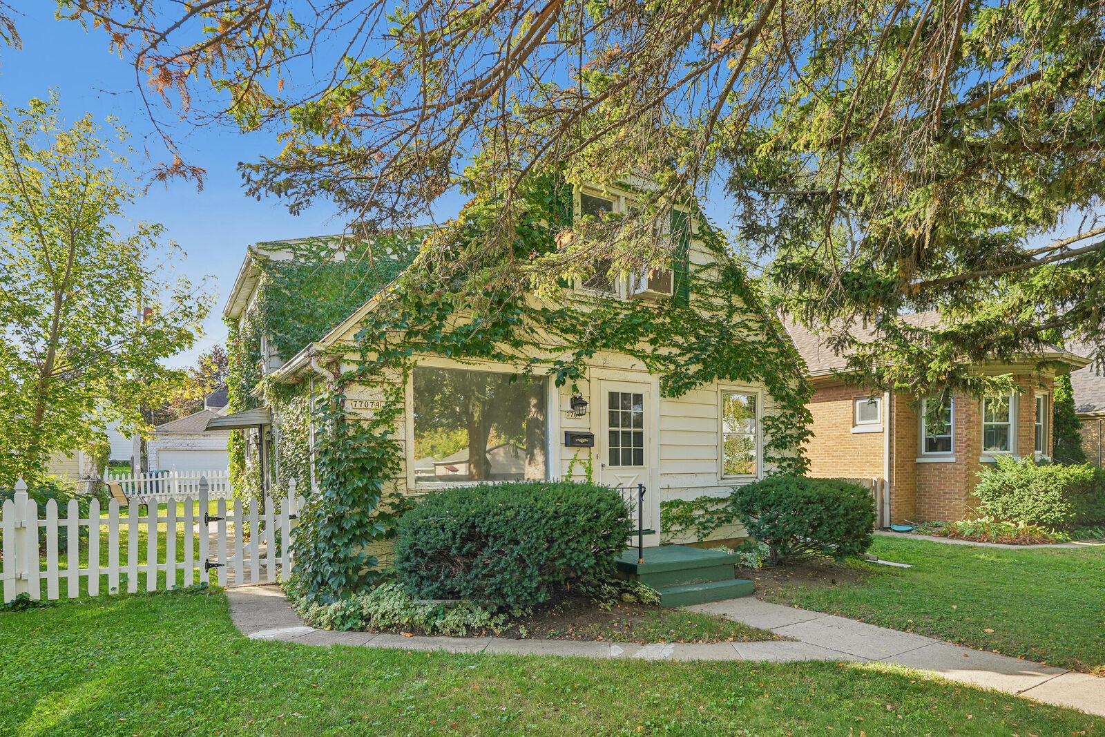 Property Photo:  7707 W Hadley St  WI 53222 