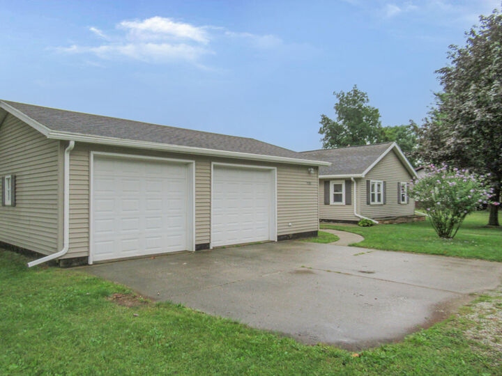 Property Photo: 71138 Lakeview Drive MI 49099