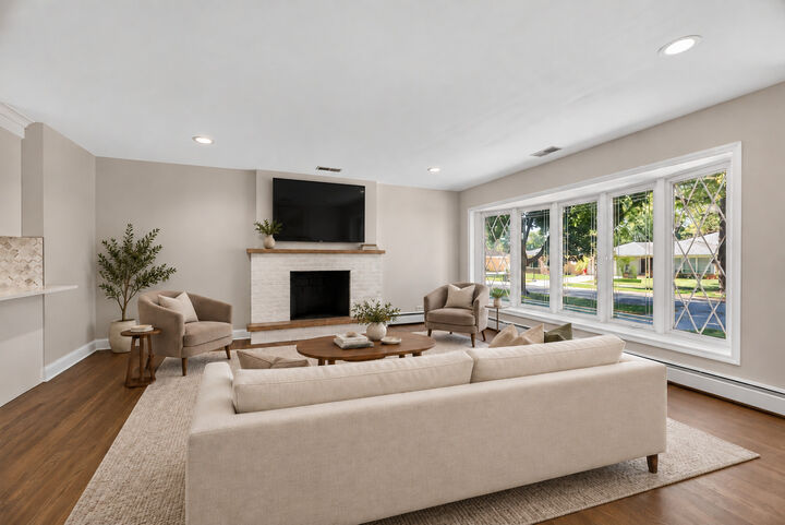 Property Photo: 307 N Patton Avenue IL 60005