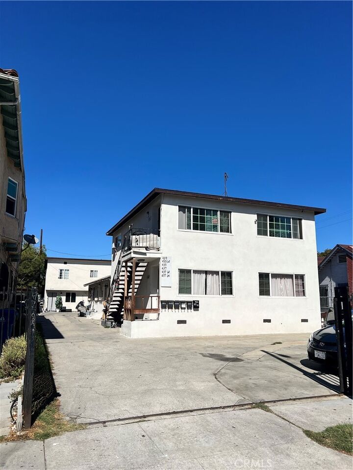 Property Photo:  435 W 79th  CA 90003 