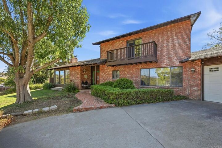 Property Photo: 1427 El Nido Drive CA 92028