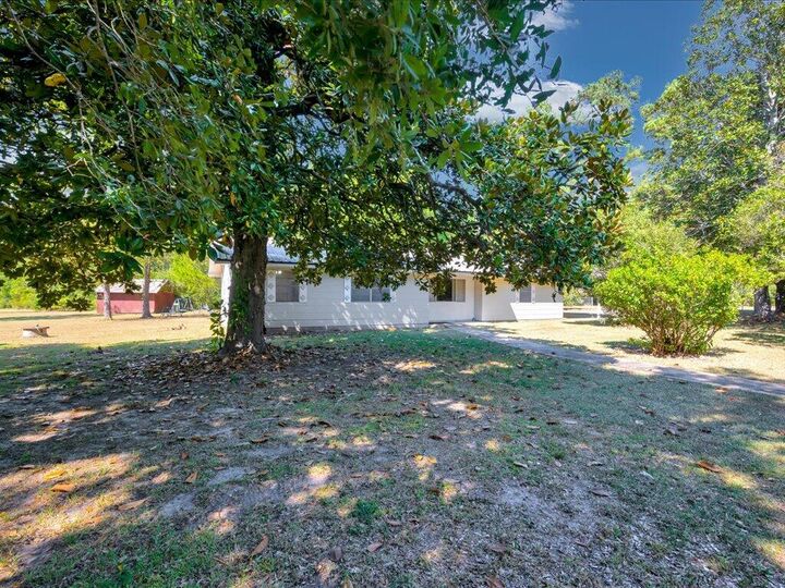 Property Photo:  1614 Hwy 87 S  TX 75966 