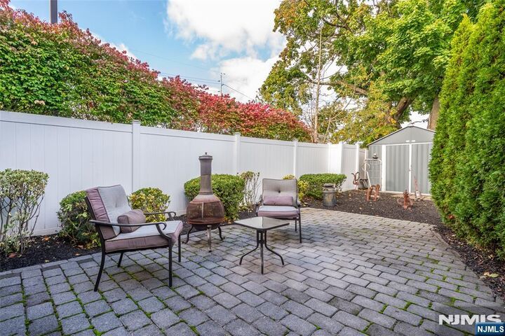 Property Photo:  52 Redman Place  NJ 07512 