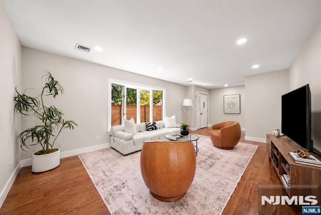 Property Photo:  128 Grove Street  NJ 07430 