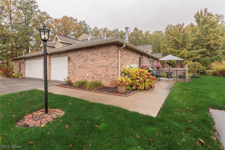Property Photo:  2832 Shakespeare Lane  OH 44011 
