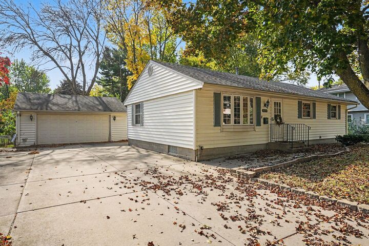 Property Photo:  6101 Century Boulevard  MN 55429 