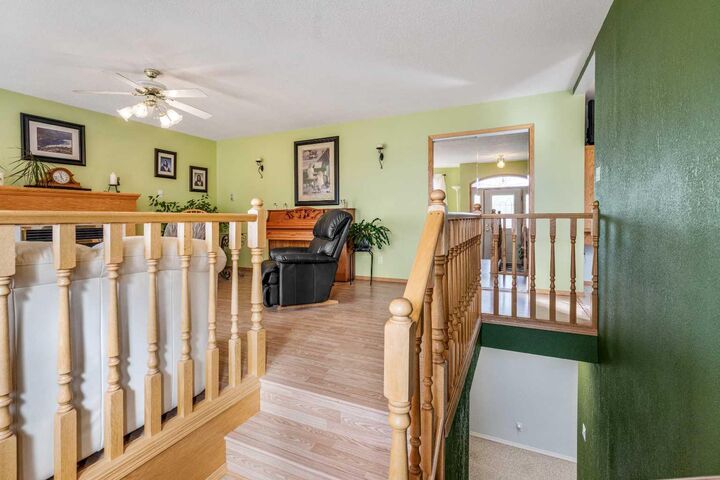 Property Photo:  503 21 Street  AB T0L 0Z0 