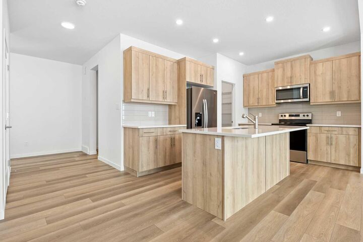 Property Photo:  398 Ellen Park  AB T0M 0S0 