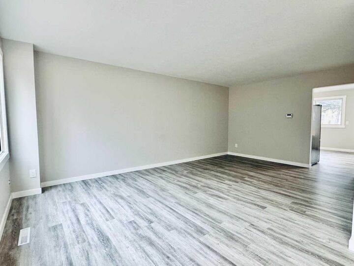 Property Photo:  2211 19 Street NE 221  AB T2E 4Y5 
