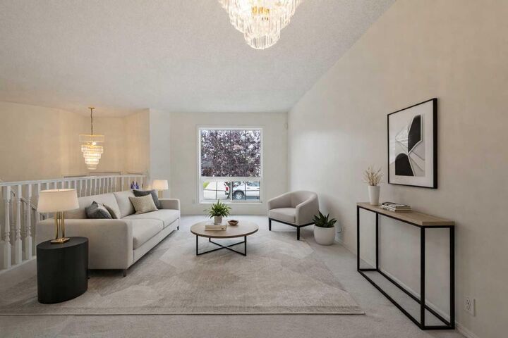 Property Photo:  119 Hawkmount Close NW  AB T3G 3Z5 
