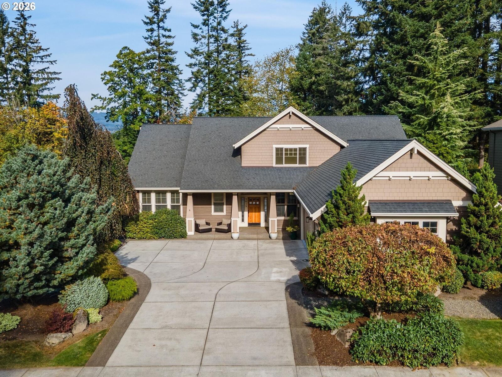 Property Photo: 1413 NW 44th Ave WA 98607