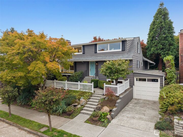 Property Photo:  7301  53rd Avenue NE  WA 98115 