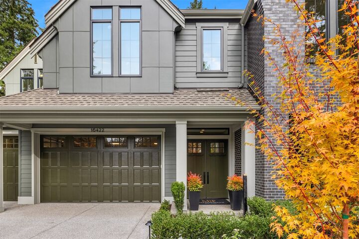 Property Photo: 16422 NE 29th Street WA 98008