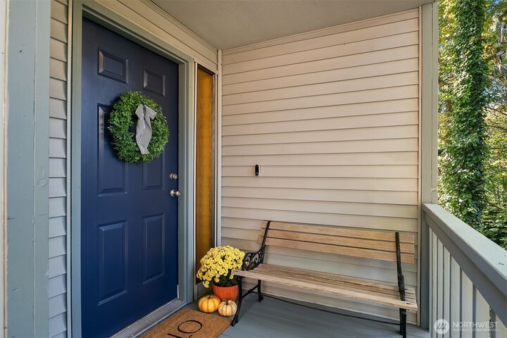 Property Photo: 11325 101st Place NE 1325 WA 98033
