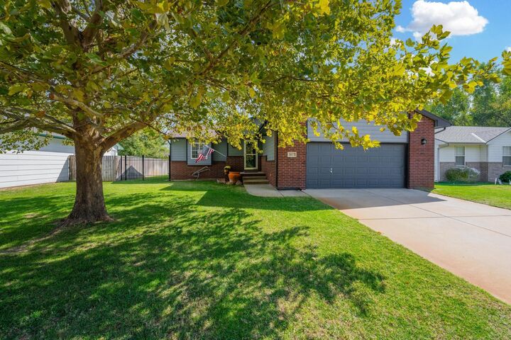 Property Photo:  2617 W 44th St S  KS 67217 