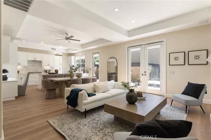 Property Photo: 267 Mesa Dr CA 92627