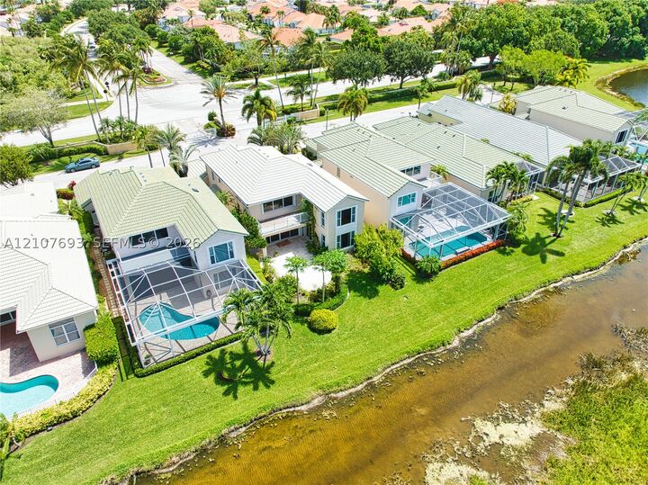 Property Photo: 1207 General Pointe Trce FL 33418