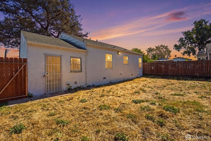 Property Photo: 9917 Cherry Street CA 94603