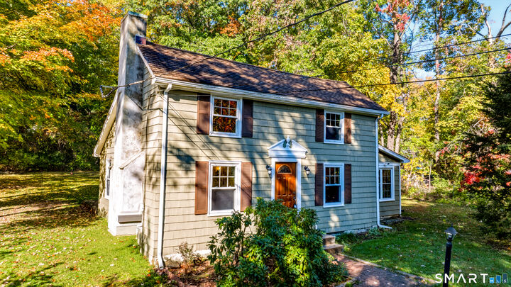 Property Photo:  