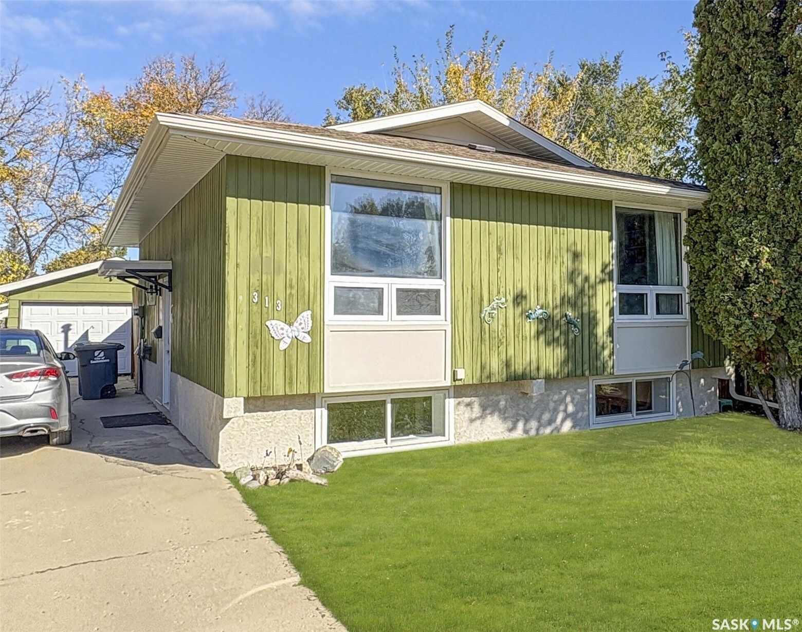 Property Photo:  313 Birch Crescent  SK S7N 2M6 