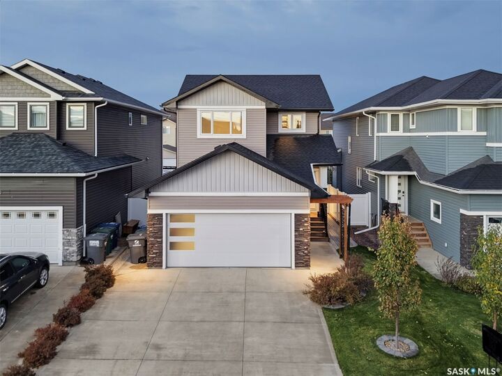 Property Photo:  574 McFaull Crescent  SK S7V 0T3 