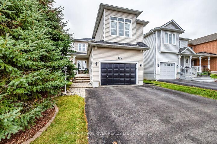 Property Photo:  22 Steinway Drive  ON L9L 1V3 