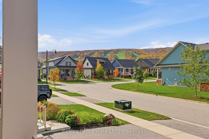 Property Photo:  242 Courtland Street  ON L9Y 0R4 