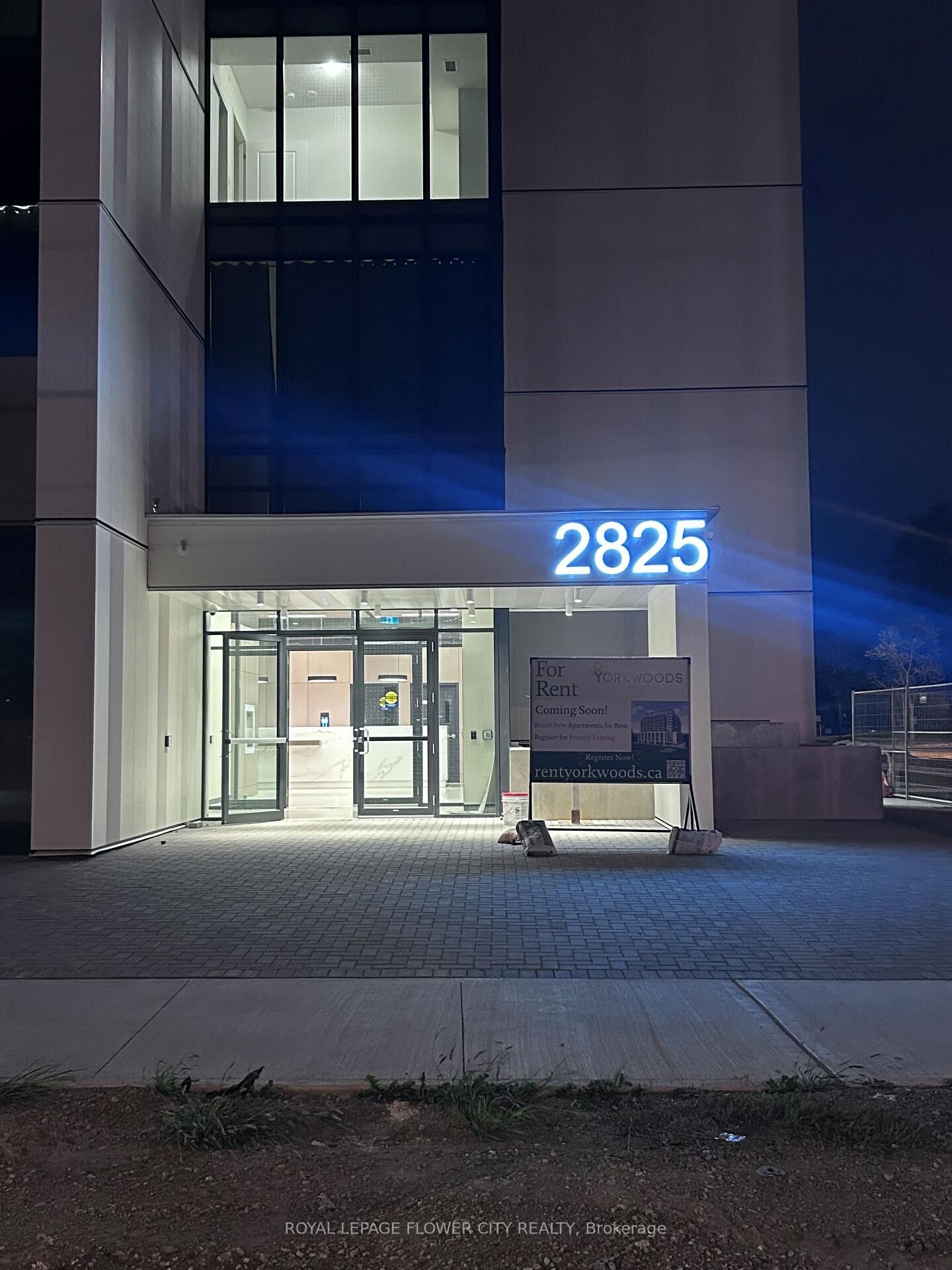Property Photo:  2825 Jane Street 1005  ON M3N 0A8 