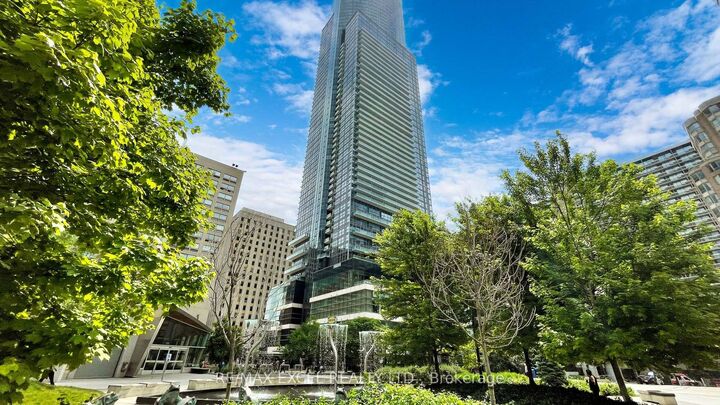 Property Photo:  386 Yonge Street 503  ON M5B 0A5 