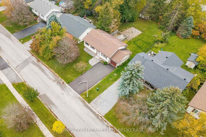 Property Photo:  42 Dancy Drive  ON L3V 7M2 