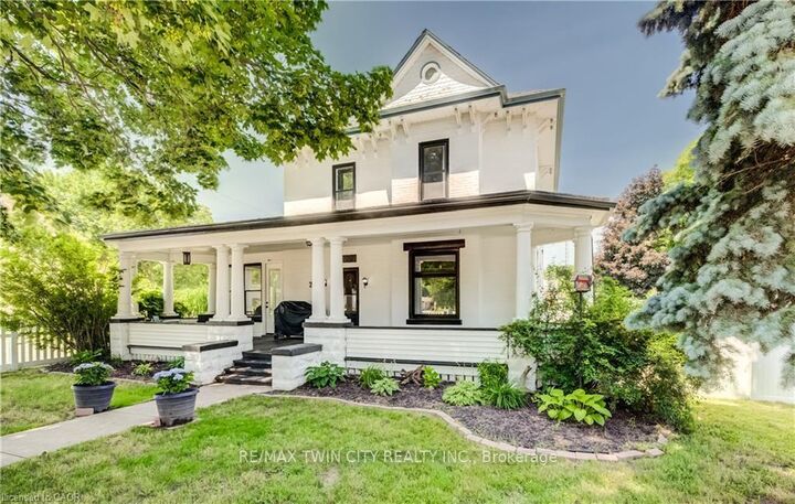 Property Photo:  290 Turnberry Street  ON N0G 1H0 