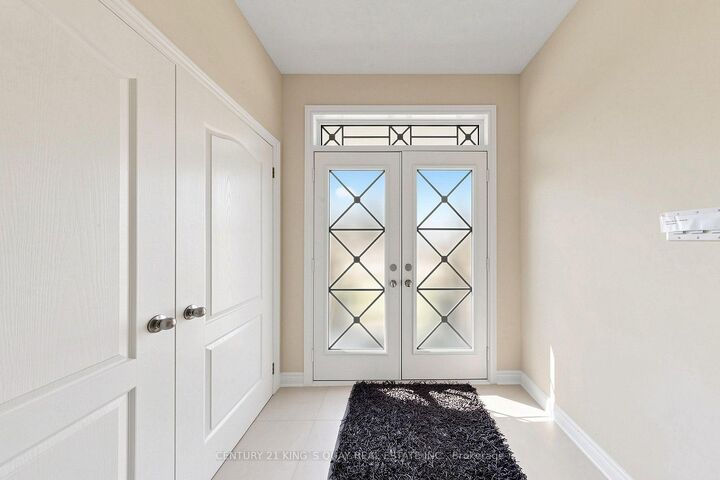 Property Photo:  44 Dame Gruev Drive  ON L6E 0M4 