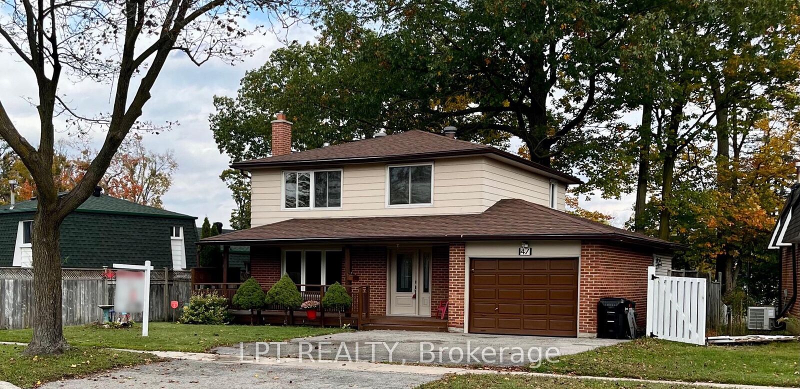 Property Photo:  47 Springdale Drive  ON L4M 5A8 