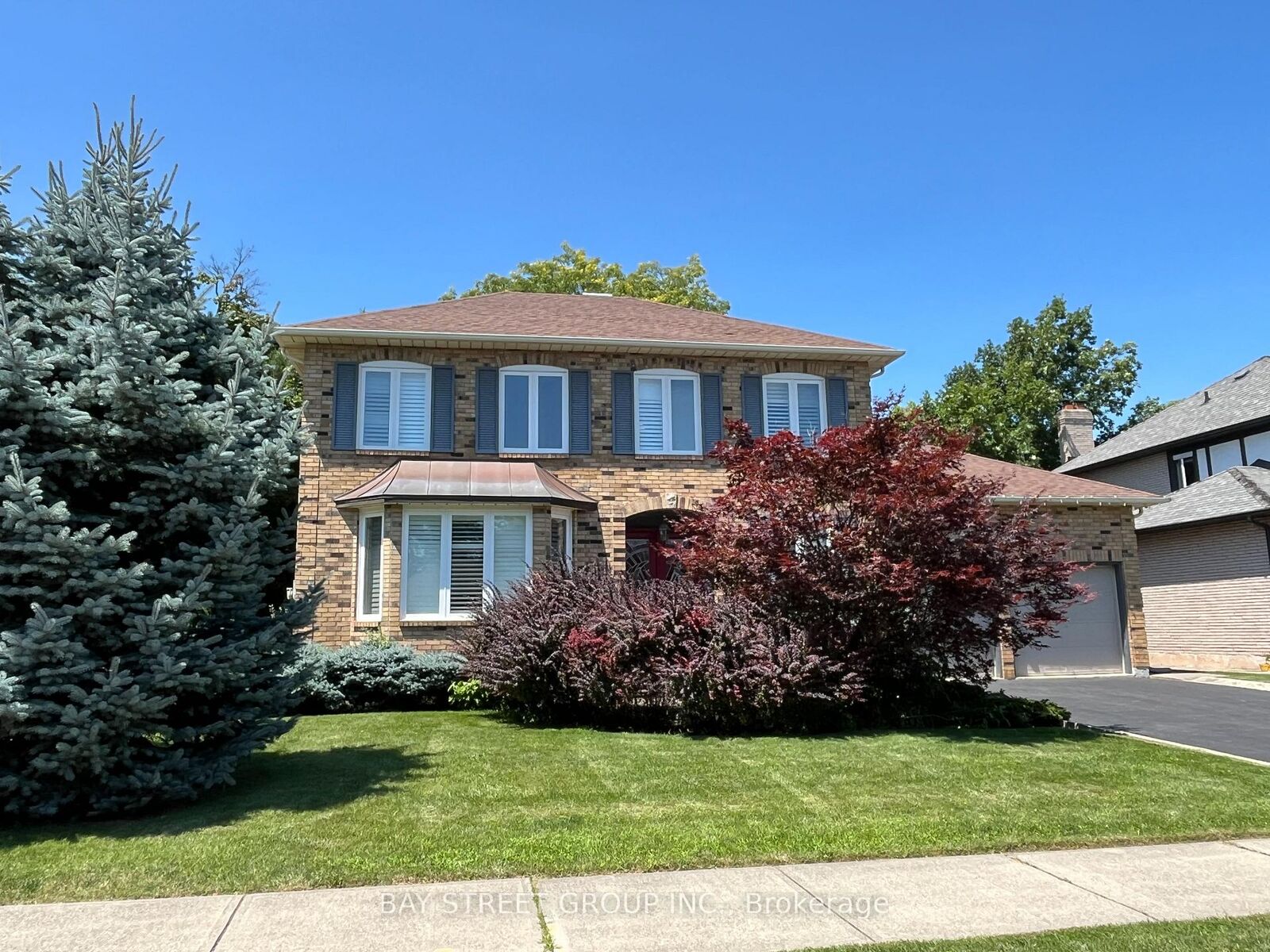Property Photo:  1035 Masters Green N/A  ON L6M 2N8 