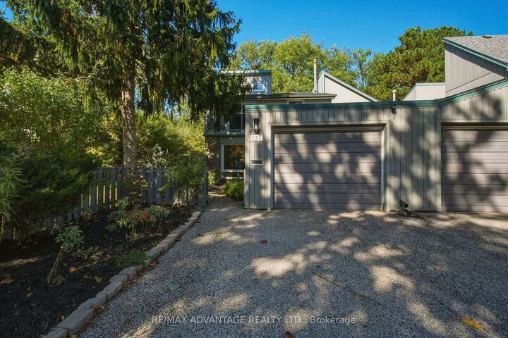Property Photo:  659 Woodcrest Boulevard  ON N6K 1P8 