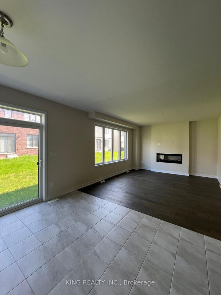 Property Photo:  82 Sunflower Crescent  ON L0S 1K0 