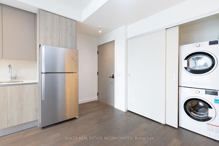 Property Photo:  2A Church Street 1601  ON M5E 0E1 