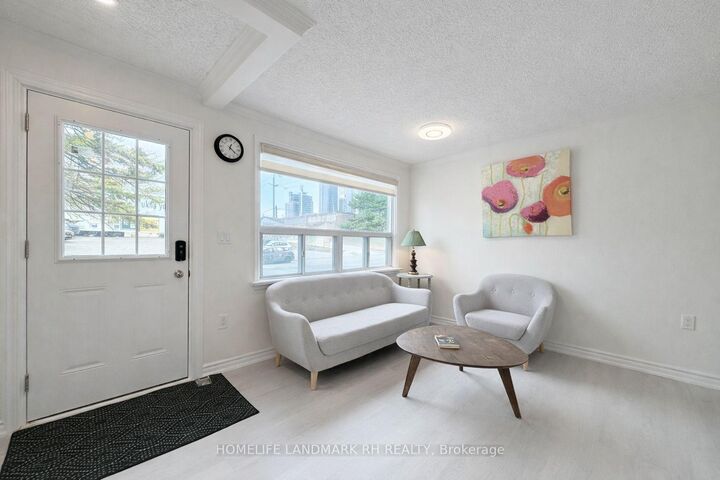 Property Photo:  46 Glen Cameron Road A  ON L3T 1P6 