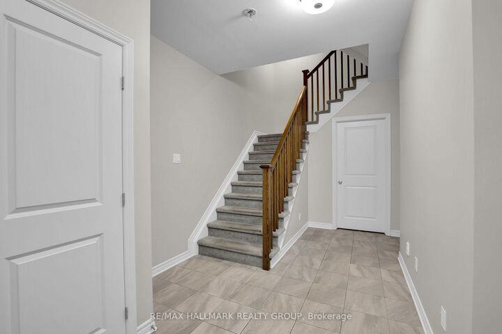 Property Photo:  604 Chaperal Private  ON K4A 0Y2 