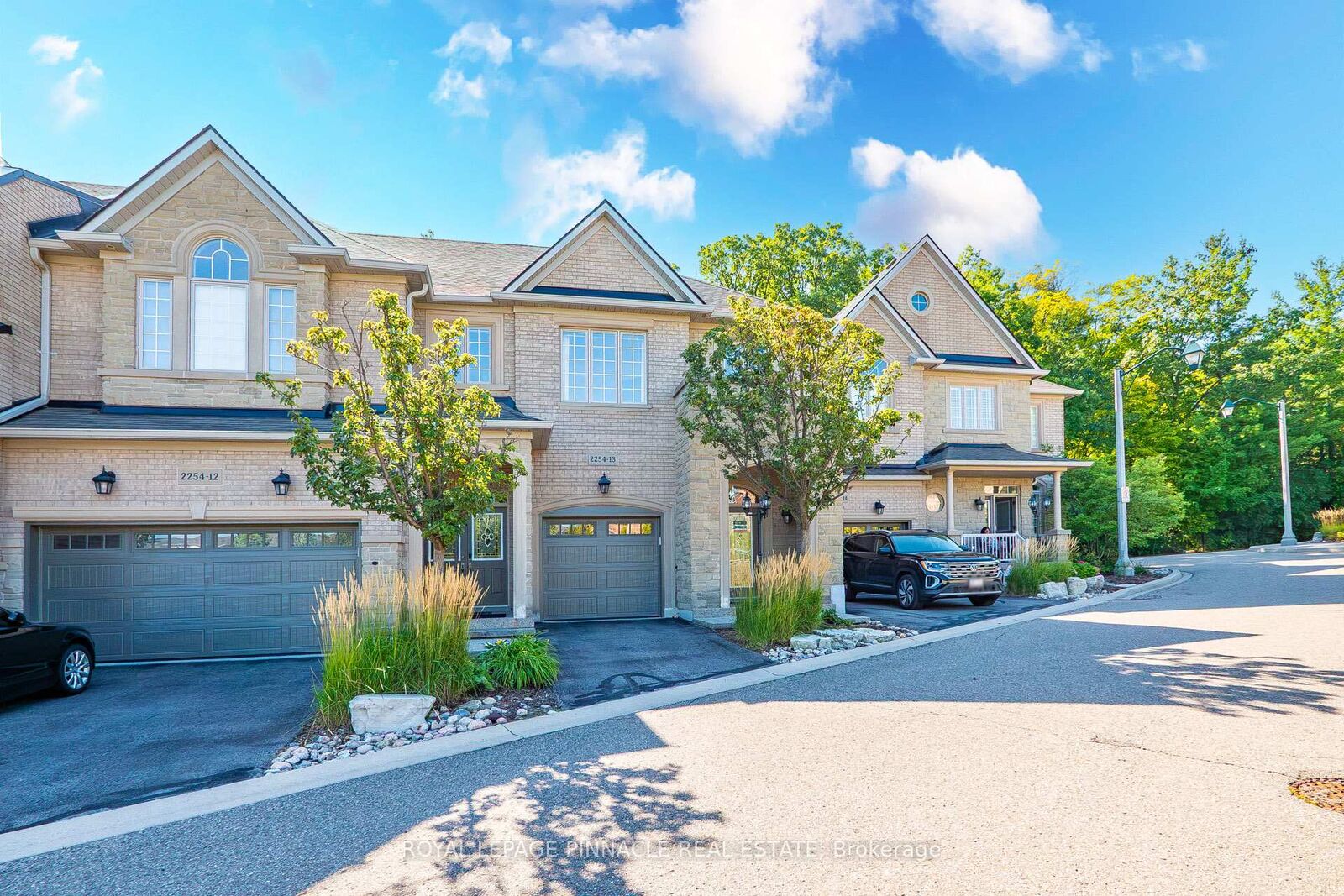Property Photo:  2254 Rockingham Drive 13  ON L6H 7H8 