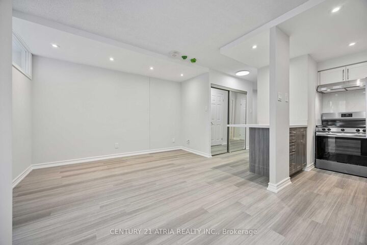 Property Photo:  55 Centre Avenue 2205  ON M5G 2H5 
