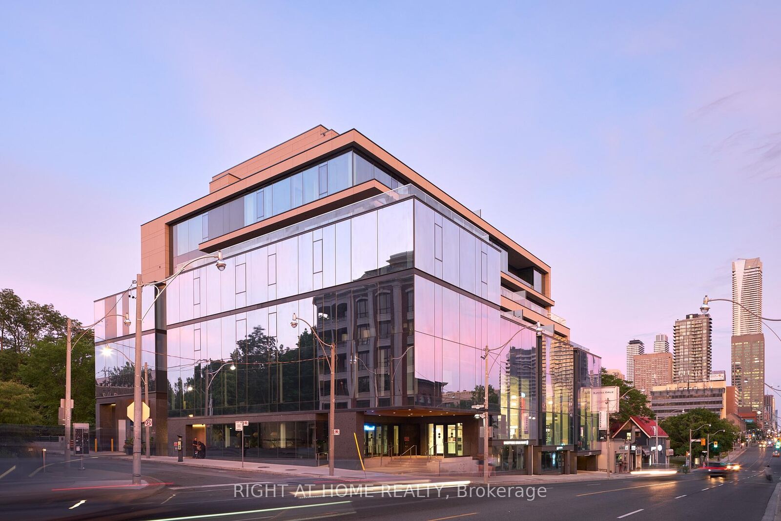 Property Photo:  1 Roxborough Street E 501  ON M4W 1V5 