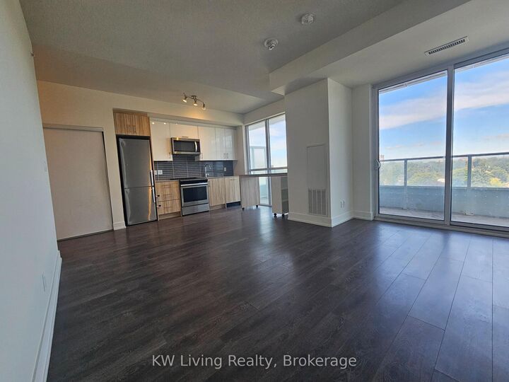 Property Photo:  180 Fairview Mall Drive 709  ON M2J 0G4 