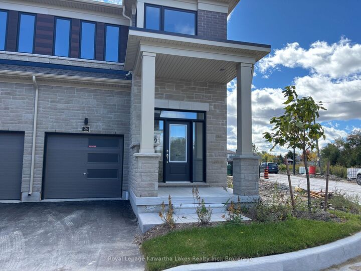 Property Photo:  26 Ingle Way  ON K9V 0T5 